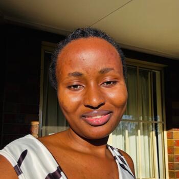 Babysitter Melbourne: Mireille