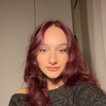 Babysitter in Perugia: GEORGIA ELINTA
