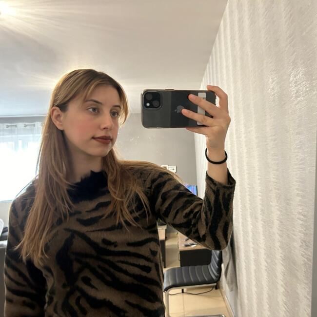 Babysitter em Vila Caiz: Sara