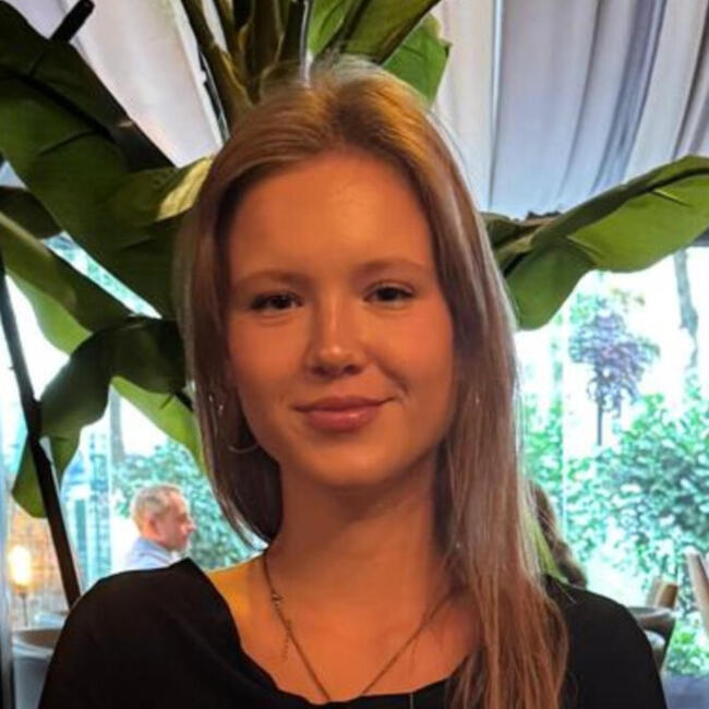 Baby-sitter in Montréal: Sara