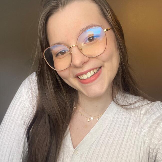 Babysitter in Deneuille-les-Mines: Audrey