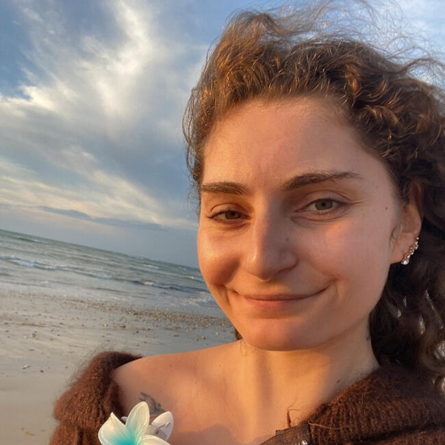Baby-sitter à Tours: Emma