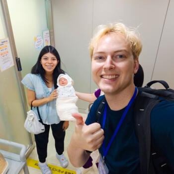 Babysitting job in Busan: babysitting job Gabriel