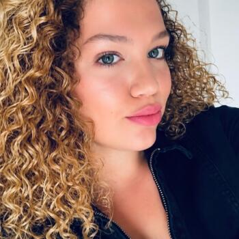 Babysitter in Tours-sur-Marne: Louna