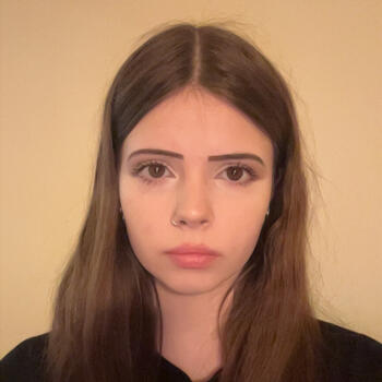 Babysitter Newton Abbot: Marianne