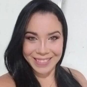 Babysitter in Recife: Adriana