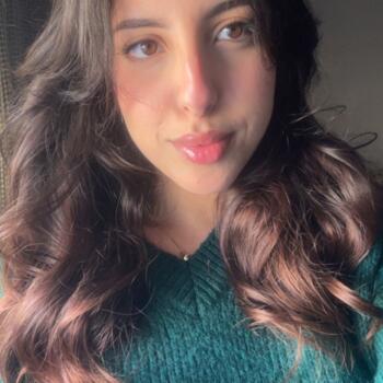 جليسة أطفال في رباط: Manal