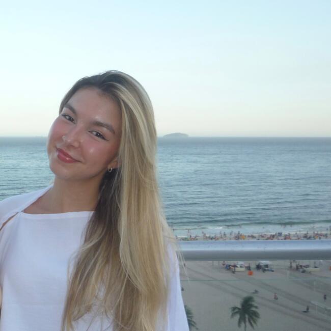Babysitter in Buenos Aires: Maria Eduarda