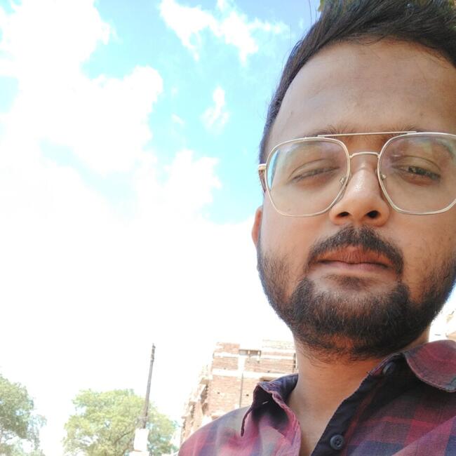 Arambol में बेबीसिटर: Ashish