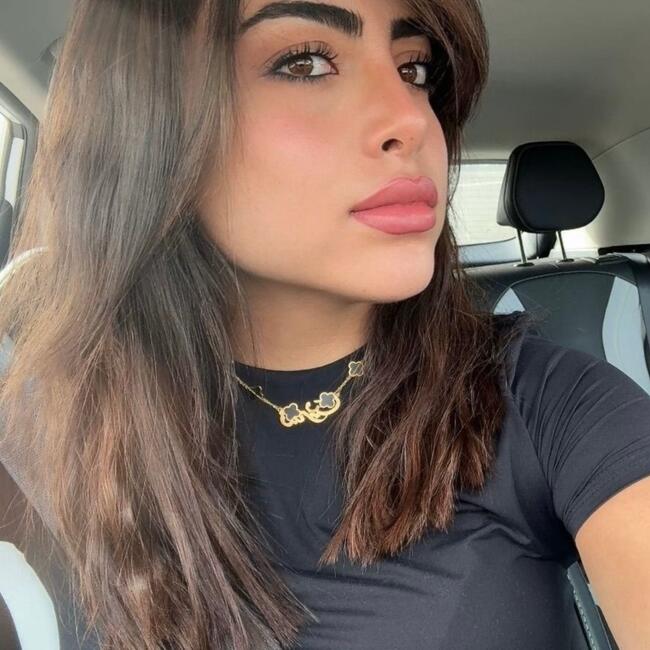 جليسة أطفال في دبي: Sarah