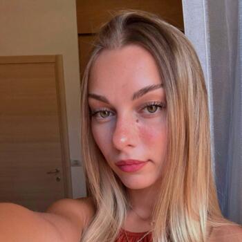 Babysitter a Follonica: Sabrina