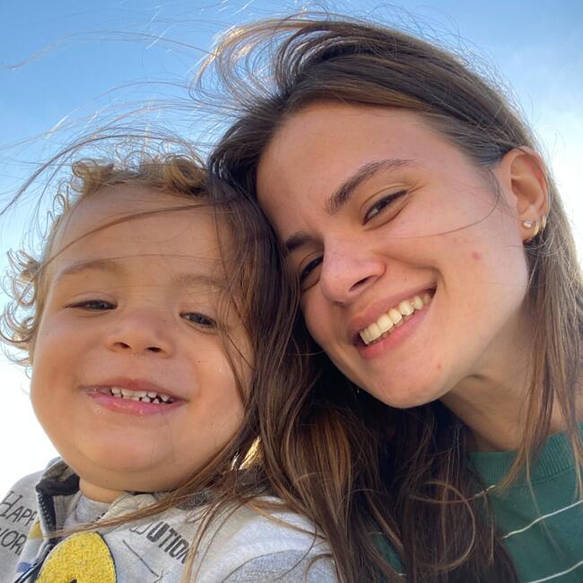 Babysitting job in Árvore: Rafaella