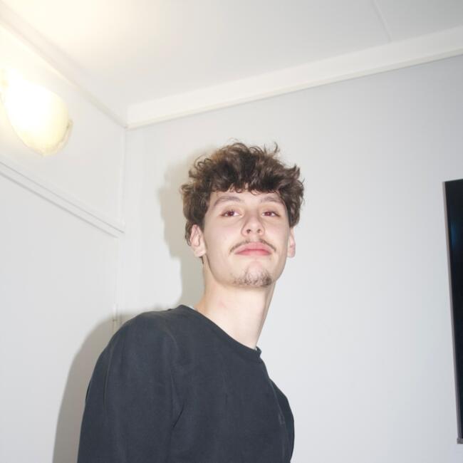 Babysitter in Montreuil: Iseult