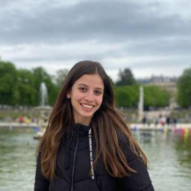 Babysitter in Chartres: Eva