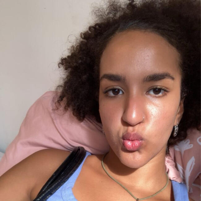 Babysitter in Ganshoren: Esma