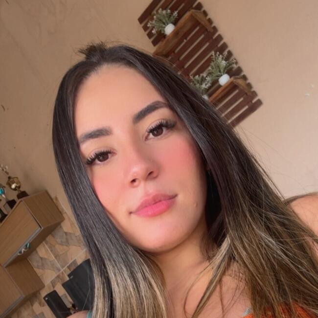 Emprego de babá em São Luís: Alice