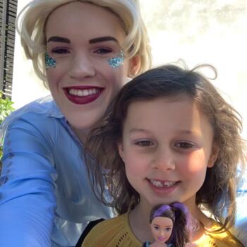 Babysitter in Auckland: Rachel