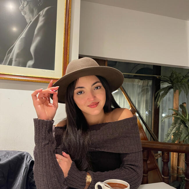 Niñera en Ourense: Aya