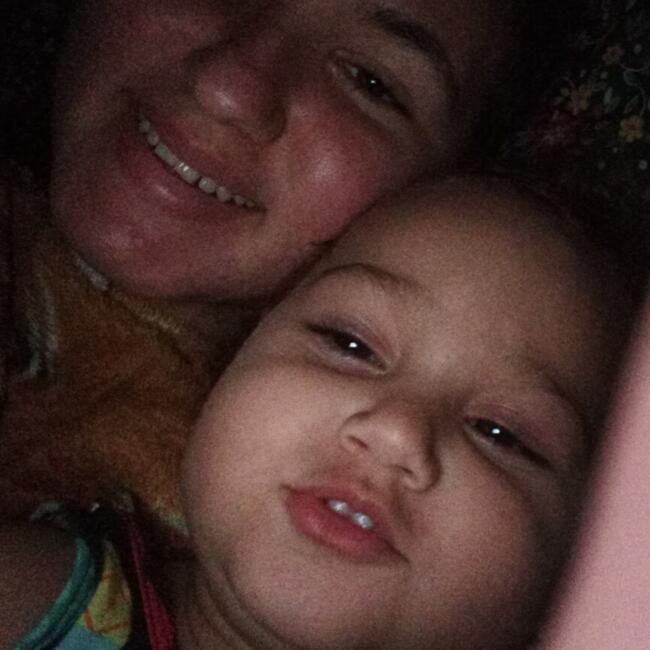 Emprego de babá em Bezerros: Kaline