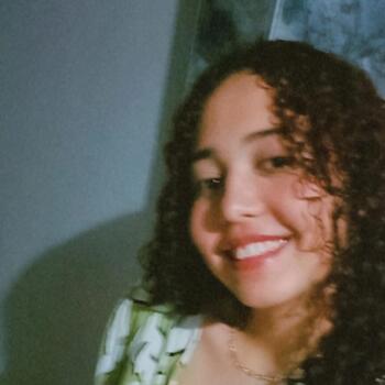 Babysitter in Uberlândia: Ana Clara