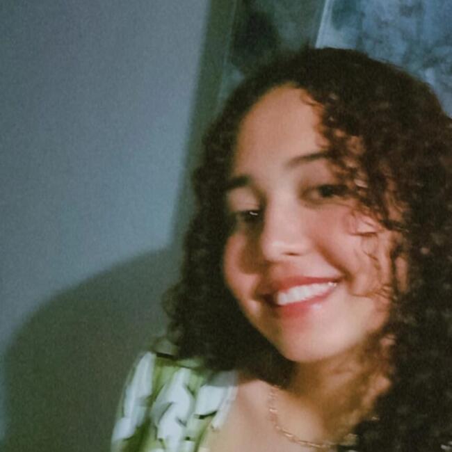 Babysitter in Uberlândia: Ana Clara