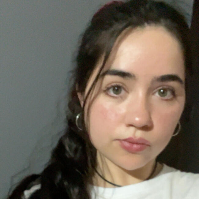 Babysitter in Barros Blancos: Emily