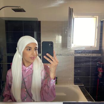 Baby-sitter in Rillieux-la-Pape: Safiya