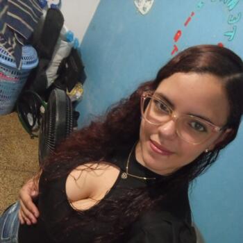 Babysitter in Caracas: Esthefany Villarroel