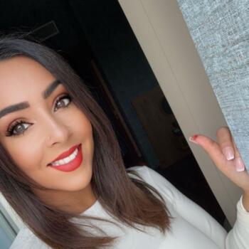 Babysitter in Ixelles-Elsene: Najla