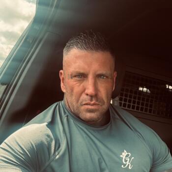 Babysitting job in Rotherham: babysitting job Jon