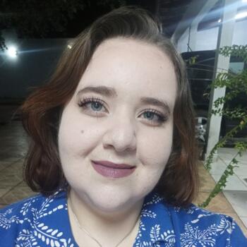 Babysitter Goiânia: Ana Karolina