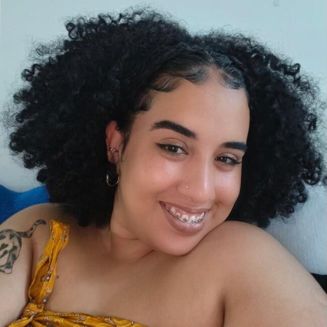 Babysitter in Salvador: Alana