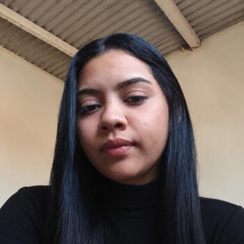 Babysitter Fortaleza: Renata