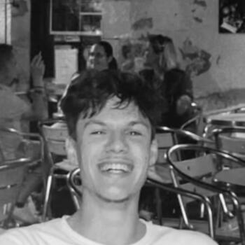 Babysitter in La Rochelle: Paul