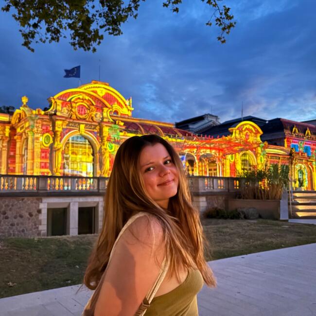 Babysitter in Paris: Melanie