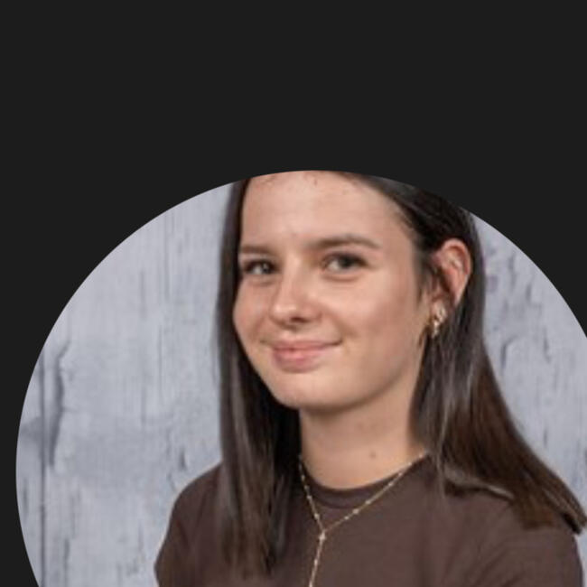 Babysitter in Précigné: Lesly