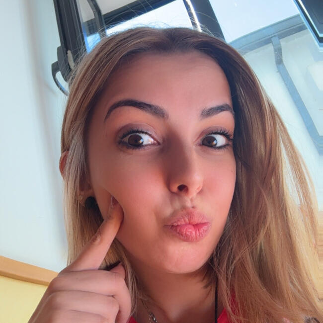 Babysitter em Várzea (Distrito do Porto): Joana