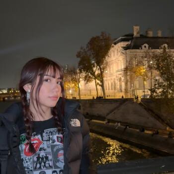 Nanny in Miraflores de la Sierra: Zasha