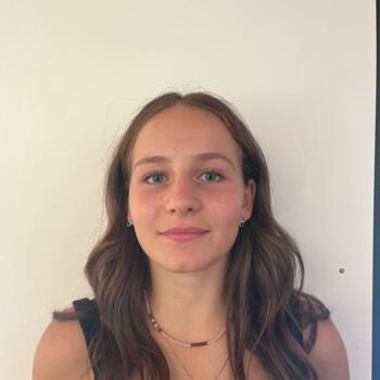 Babysitter Écully: Maya