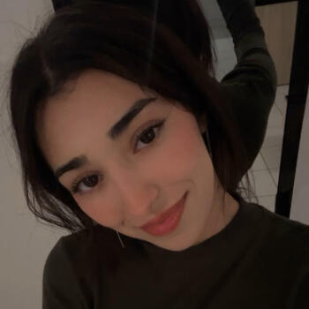 Babysitter in Anse: Ikrame