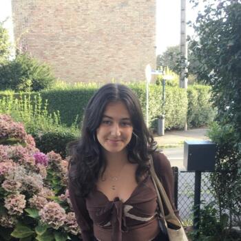 Babysitter in Villeneuve-d'Ascq: Emma