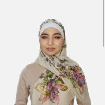 وظيفة جليسة أطفال في إمارة الشارقة: وظيفة جليسة أطفال Dinara