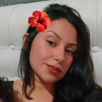 Babysitter in Itaquaquecetuba: Shirley