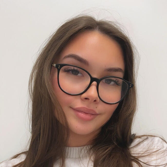 Babysitter in Soignies: Selena