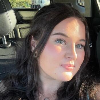 Babysitter in Mandurah: Mia