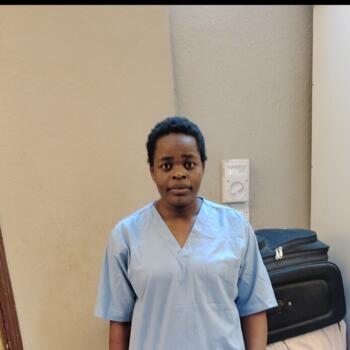 Babysitter in Riyadh: Mum