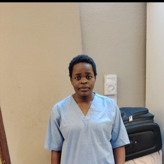 Babysitter in Riyadh: Mum