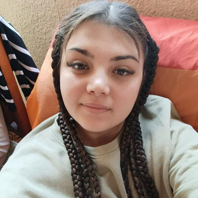 Babysitter in Valencia: Laura