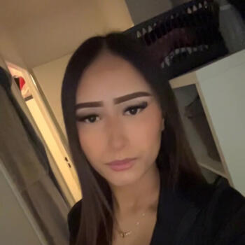 Babysitter in Lyon: Nawel