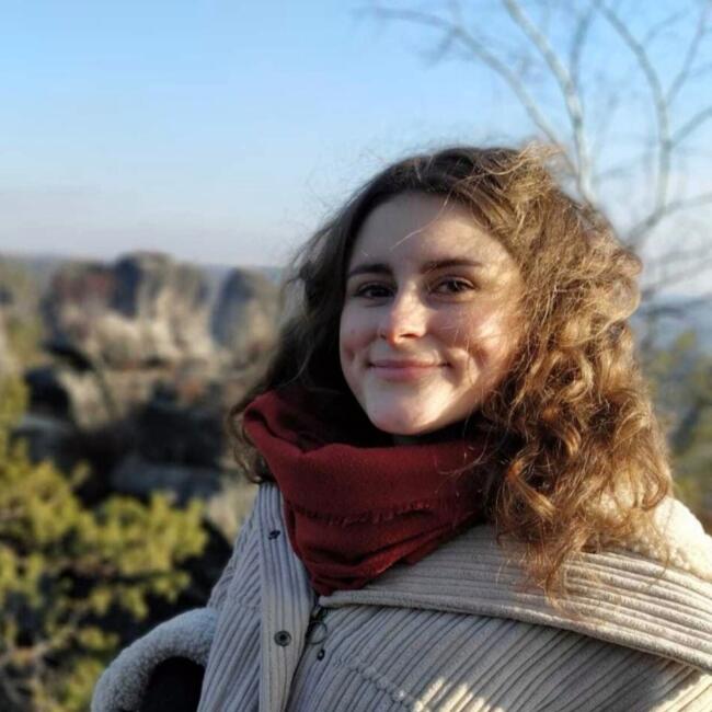 Babysitter in Mandurah: Adonia